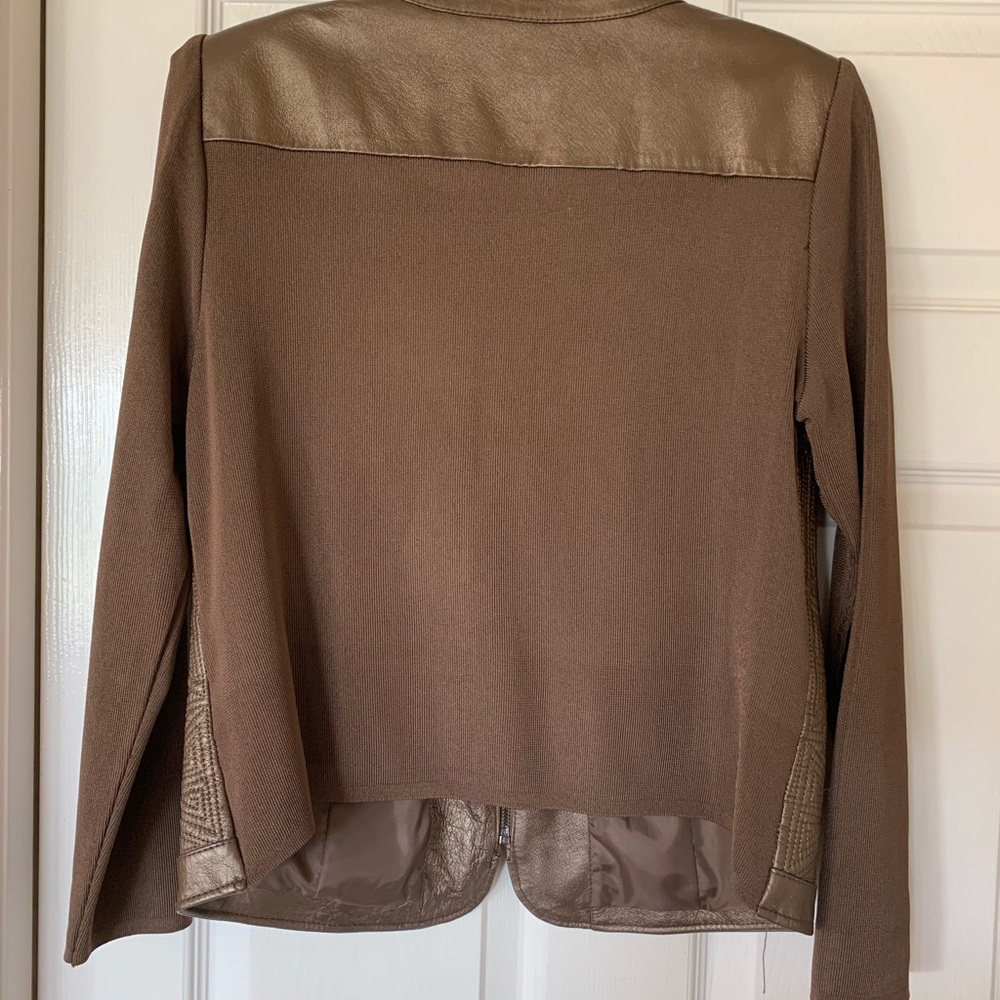 Jacket - Picture 4 of 6